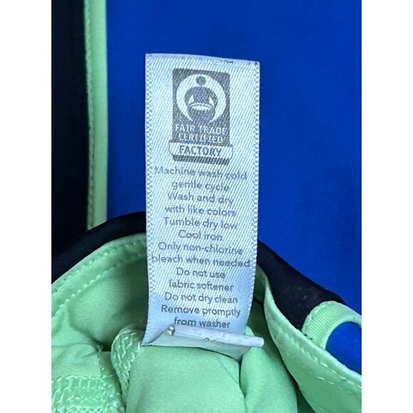 Athleta Velocity Colorblock Capri Leggings Size‎ Medium - Picture 5 of 10